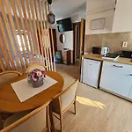 Katine Apartman *