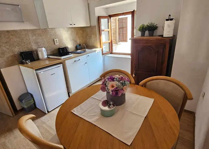 Apartment Katine Pag Town