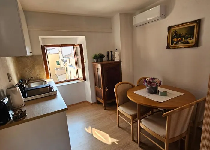 Apartman Katine *