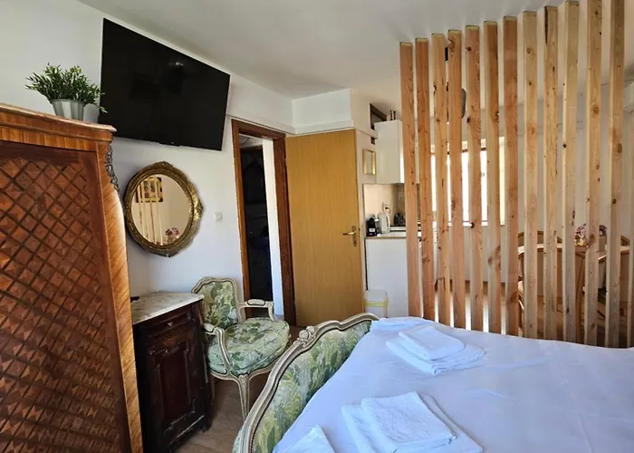 Katine Apartman Pag Town