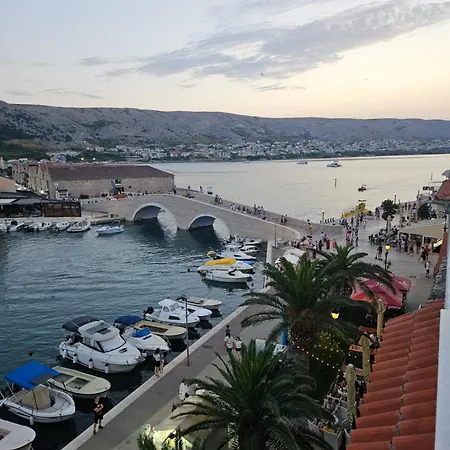 Katine Apartment Pag Town